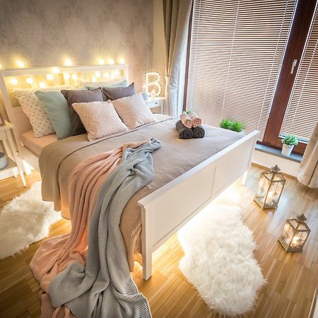 Luxury Apartment River Diamond Residence Прага Екстериор снимка
